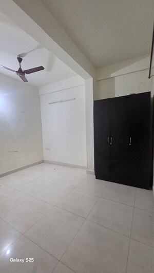 Room in 1 BHK Builder Floor at Hsr Layout Sector 2 – for Rent