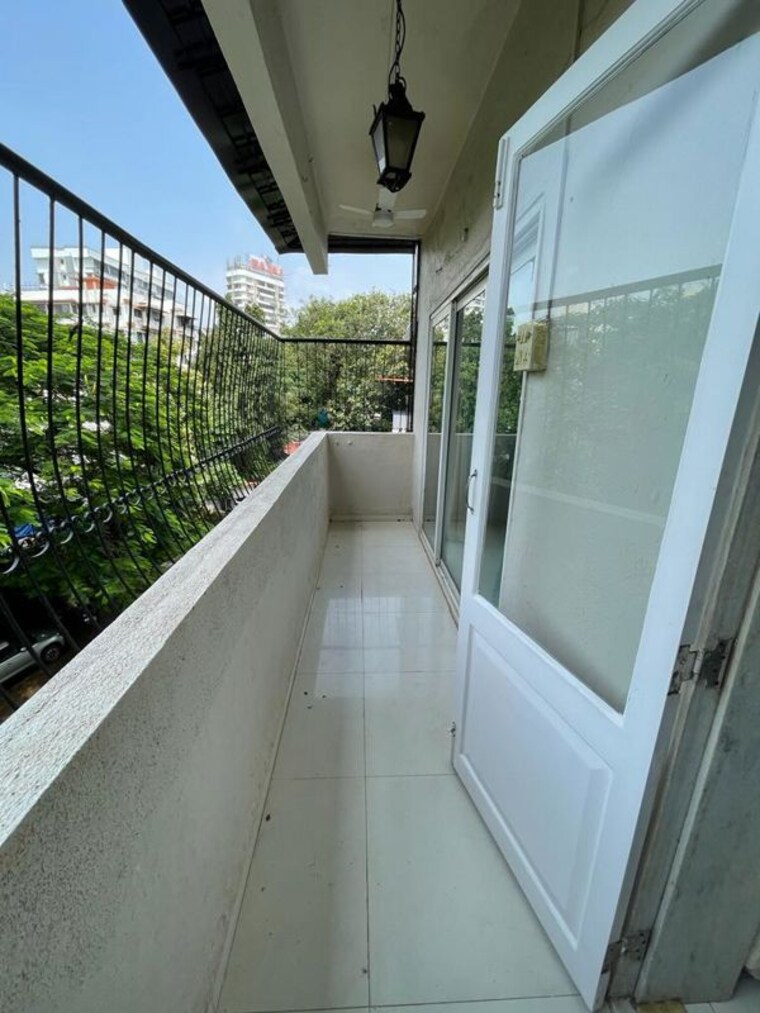 Balcony, seema-apartment-bandra 2 Bedroom 850 Sq.Ft. Apartment In Bandra West Mumbai 10572270