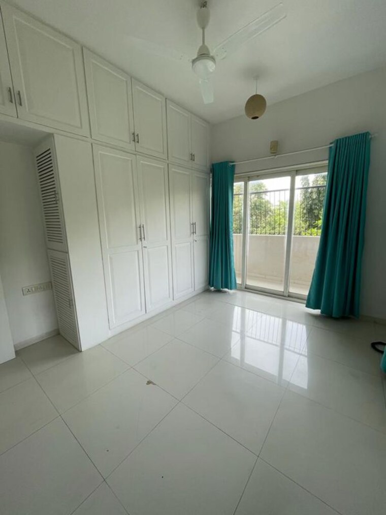 Bathroom, seema-apartment-bandra 2 Bedroom 850 Sq.Ft. Apartment In Bandra West Mumbai 10572270