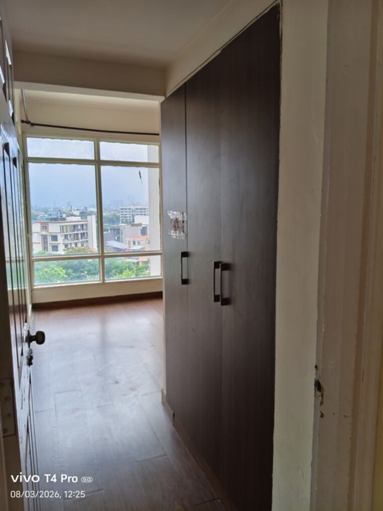 Room, jaypee-green-pavillion-heights 3 Bedroom 2004 Sq.Ft. Apartment In Sector 128 Noida 10570350