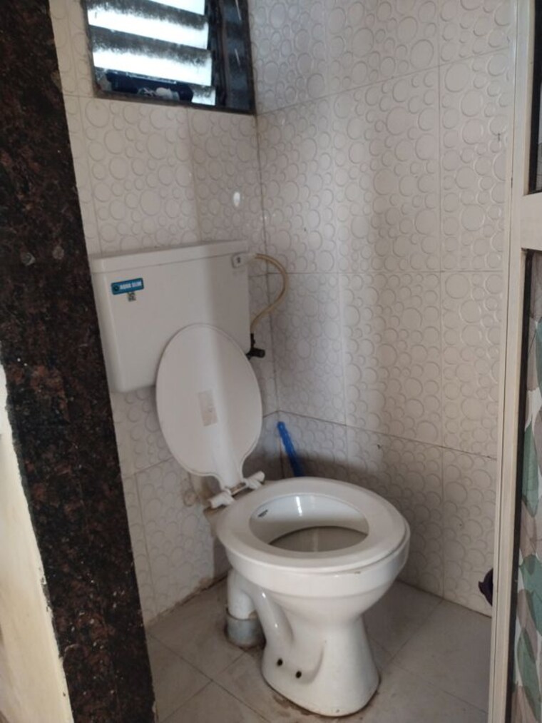 Bathroom, niharika-chs 1 Bedroom 650 Sq.Ft. Apartment In Karanjade Navi Mumbai 10572301