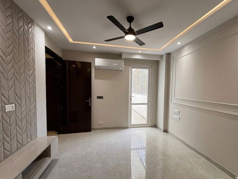 Room, emaar-marbella 4 Bedroom 585 Sq.Yd. Builder Floor In Sector 66 Gurgaon 10572303
