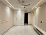 4 BHK 585 Sq.Yd. Builder Floor in Emaar Marbella