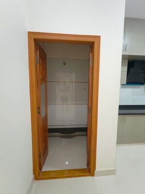 Room in 2 BHK Builder Floor at Hsr Layout Sector 3 – for Rent
