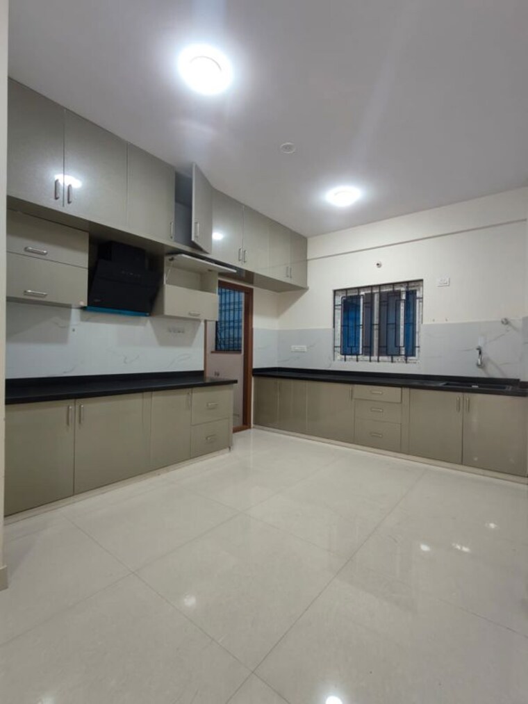 Kitchen, hsr layout sector 3 2 Bedroom 1000 Sq.Ft. Builder Floor In Hsr Layout Sector 3 Bangalore 10572345