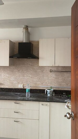 Furnished Amenities in 4 BHK Apartment at Jaypee Kalypso Court, Sector 128 – for Rent