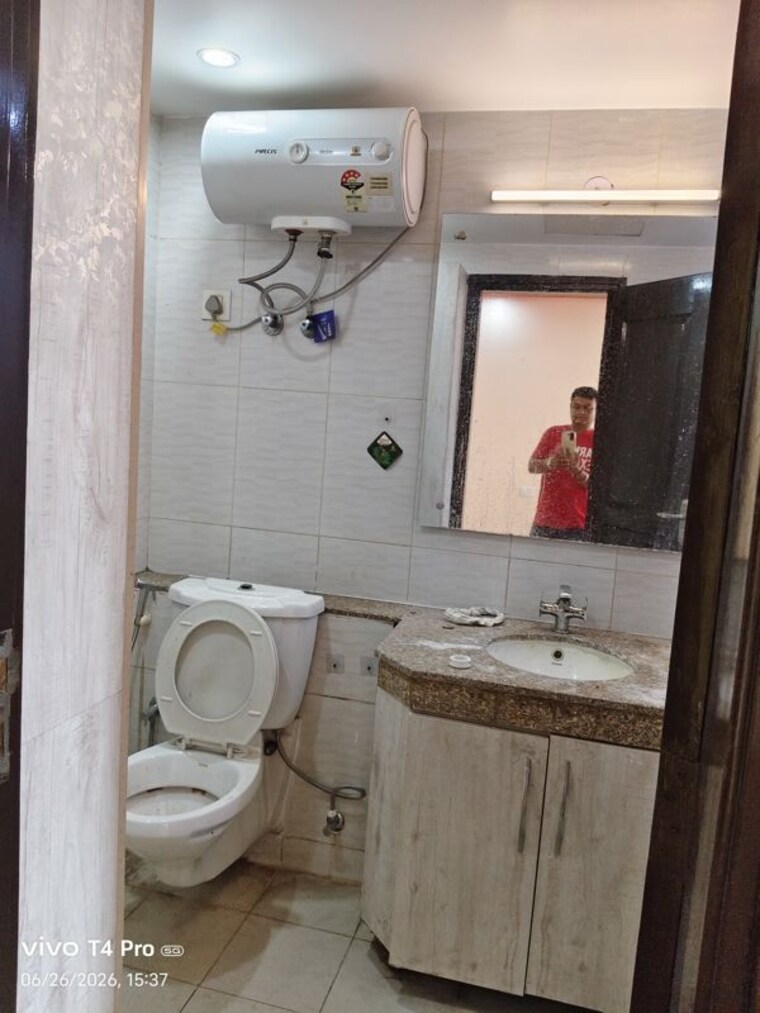 Bathroom, 3c-lotus-panache 4 Bedroom 2540 Sq.Ft. Apartment In Sector 110 Noida 10480089
