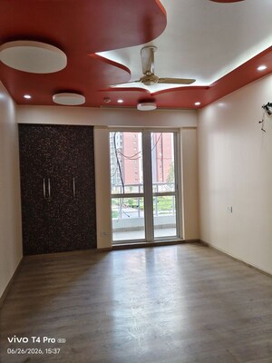 Room in 4 BHK Apartment at 3C Lotus Panache, Sector 110 – for Rent