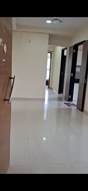 2 BHK Apartment For Rent in The Wadhwa Anmol Fortune, Goregaon West