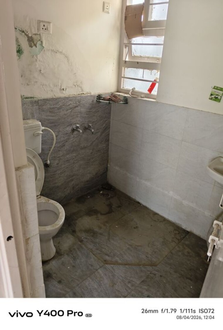 Bathroom, adore-happy-homes-grand 3 Bedroom 450 Sq.Ft. Apartment In Sector 85 Faridabad 10572364