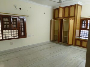 Room in 6+ BHK Independent House at Jubilee Residency, Jubilee Hills – for Rent
