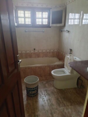 Bathroom in 6+ BHK Independent House at Jubilee Residency, Jubilee Hills – for Rent