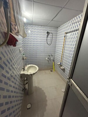 Bathroom in 3 BHK Builder Floor at Sector 21 – for Rent