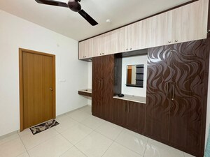 Room in 2 BHK Apartment at Sobha Dream Gardens, Thanisandra Main Road – for Rent