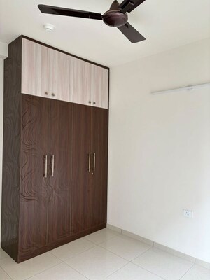 Room in 2 BHK Apartment at Sobha Dream Gardens, Thanisandra Main Road – for Rent