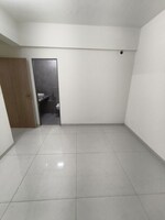 1 BHK 550 Sq.Ft. Apartment in Raj White City