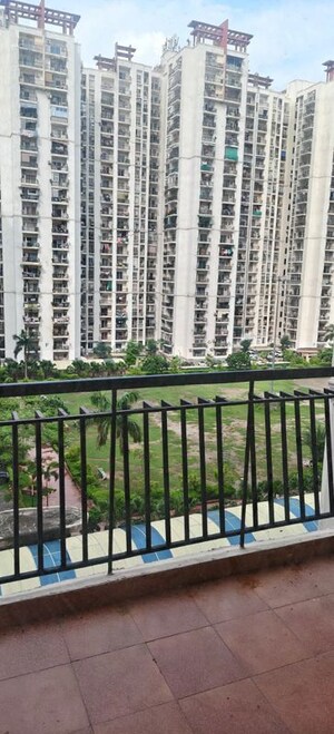 Balcony in 2.5 BHK Apartment at Antriksh Golf View, Sector 78 – for Rent