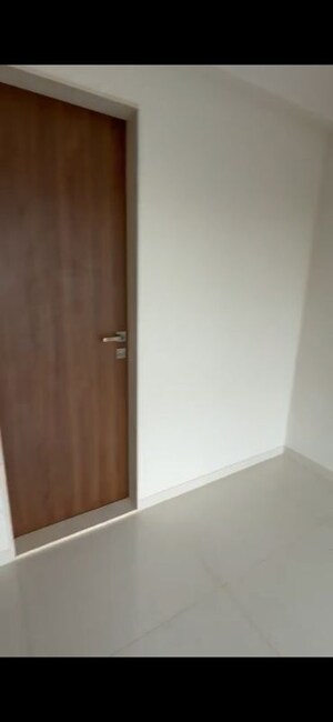 Room in 2 BHK Apartment at Worli – for Rent