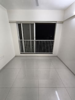 1 BHK Apartment For Rent in Raj White City