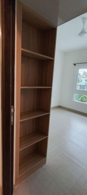 Room in 3 BHK Apartment at Karle Vario Homes, Hebbal – for Rent
