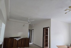Room in 3 BHK Apartment at Karle Vario Homes, Hebbal – for Rent