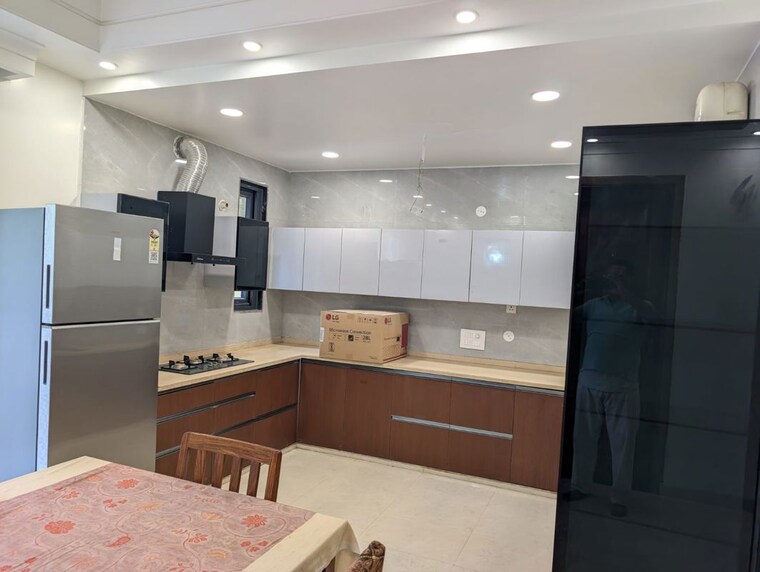 Kitchen, uday-arden-45 3 Bedroom 2000 Sq.Ft. Builder Floor In Sector 45 Gurgaon 10572467
