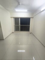 1 BHK 550 Sq.Ft. Apartment in Raj White City