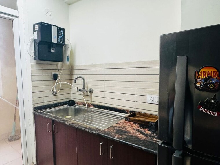 Kitchen, amrapali-silicon-city 3 Bedroom 1420 Sq.Ft. Apartment In Sector 76 Noida 10395471