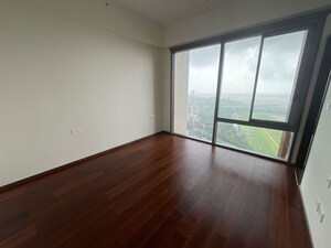 Room in 3 BHK Apartment at Piramal Mahalaxmi, Mahalaxmi – for Rent