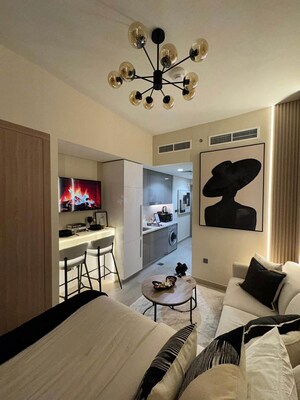 Team Area in 3 BHK Apartment at Dosti Tulip, Balkum Pada – for Sale