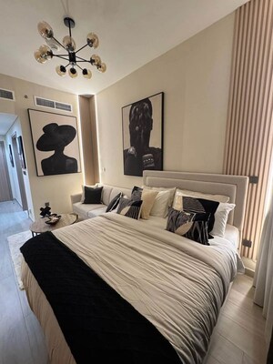 Team Area in 3 BHK Apartment at Dosti Tulip, Balkum Pada – for Sale