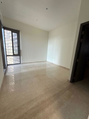 Room in 3 BHK Apartment at Piramal Mahalaxmi, Mahalaxmi – for Rent