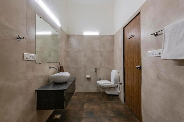 Bathroom, zeus-heritage 2 Bedroom 700 Sq.Ft. Apartment In Lower Parel Mumbai 10572519