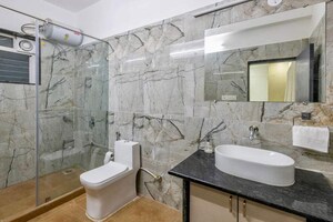 Team Area in 2 BHK Apartment at Zeus Heritage, Lower Parel – for Rent