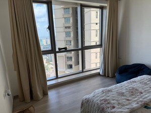 Room in 2 BHK Apartment at Sheth Auris Serenity Tower 2, Malad West – for Rent