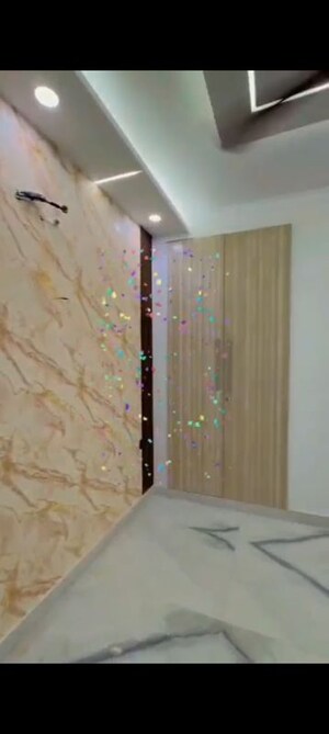 Room in 3 BHK Builder Floor at Govindpuri – for Sale