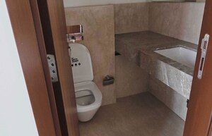 Bathroom in 3 BHK Apartment at Piramal Mahalaxmi, Mahalaxmi – for Rent
