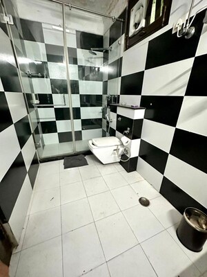 Team Area in 6 BHK Villa at Vipul World Plots, Sector 48 – for Sale