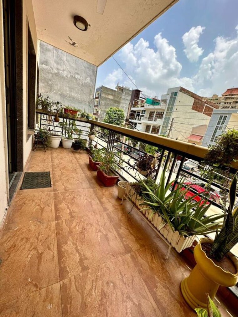 Balcony, vipul-world-plots 6 Bedroom 7000 Sq.Ft. Villa In Sector 48 Gurgaon 10572529