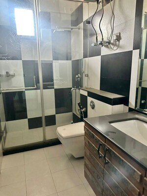 Team Area in 6 BHK Villa at Vipul World Plots, Sector 48 – for Sale