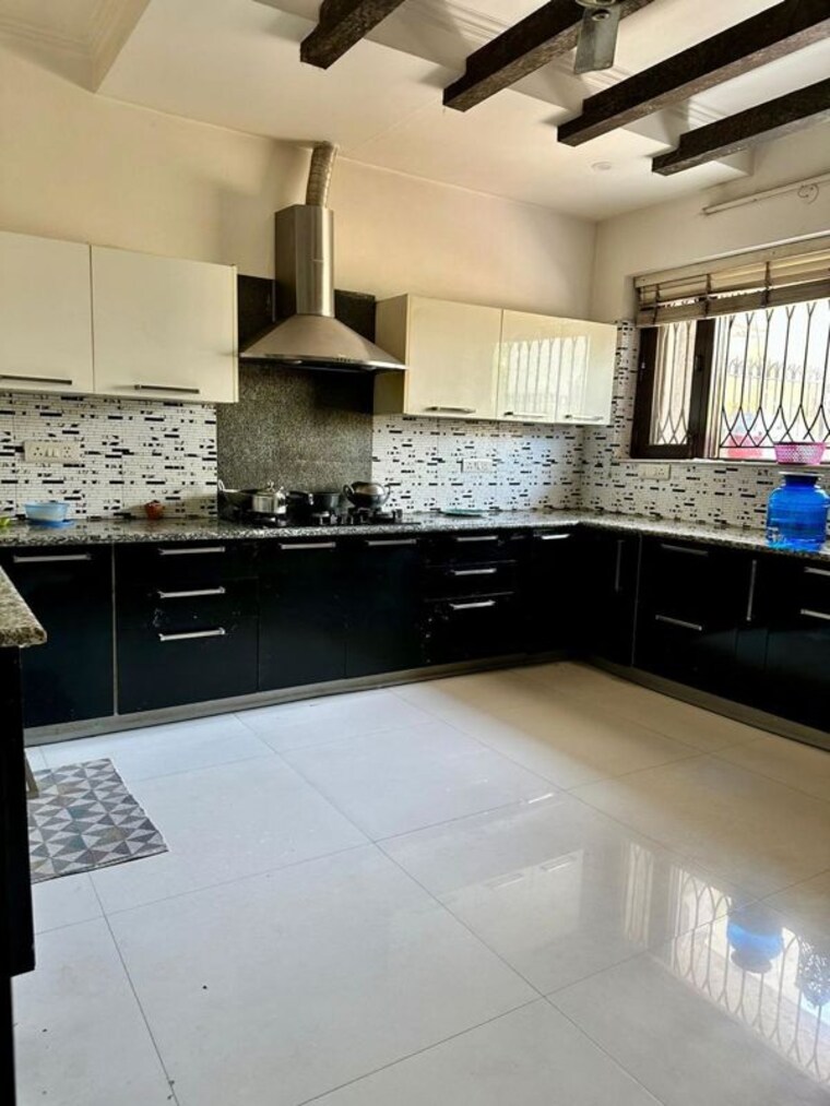 Kitchen, vipul-world-plots 6 Bedroom 7000 Sq.Ft. Villa In Sector 48 Gurgaon 10572529