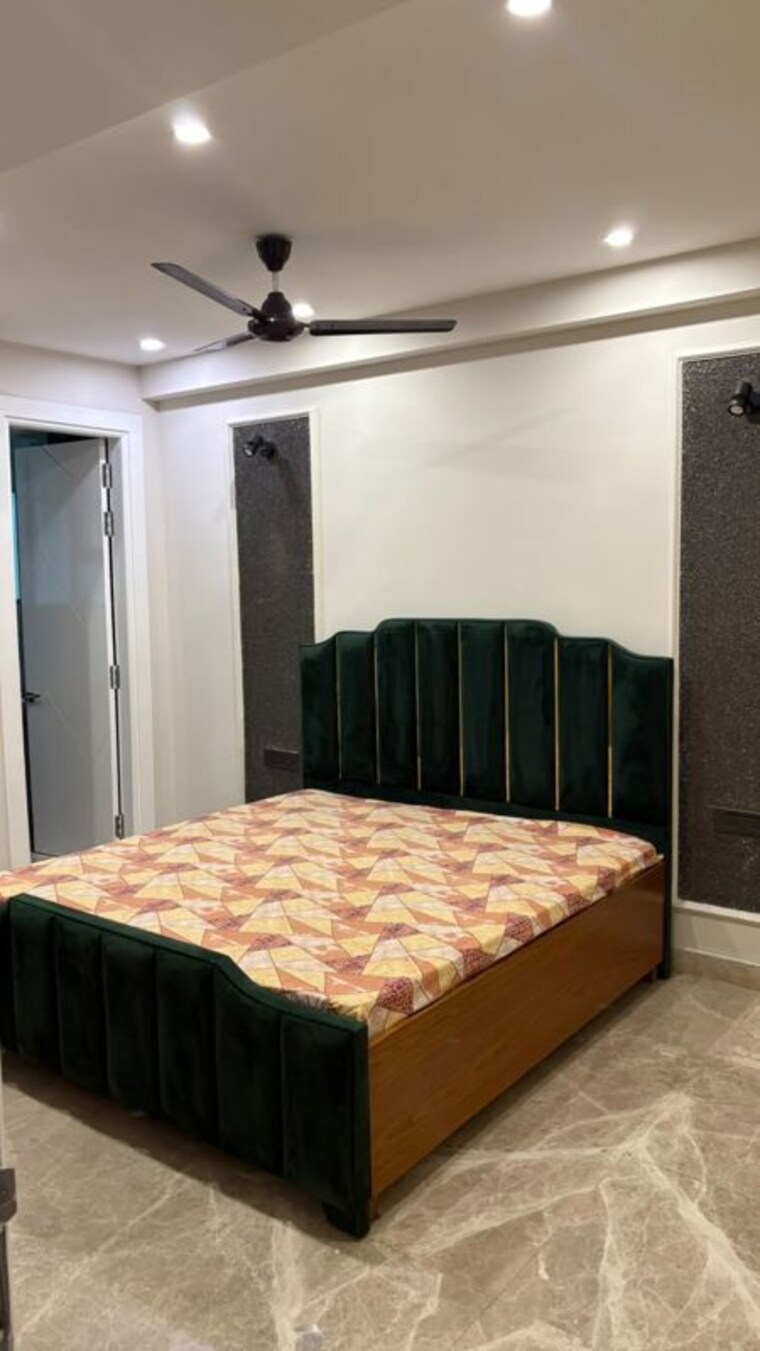 Bedroom, dlf phase ii 3 Bedroom 1800 Sq.Ft. Builder Floor In Dlf Phase ii Gurgaon 10572579