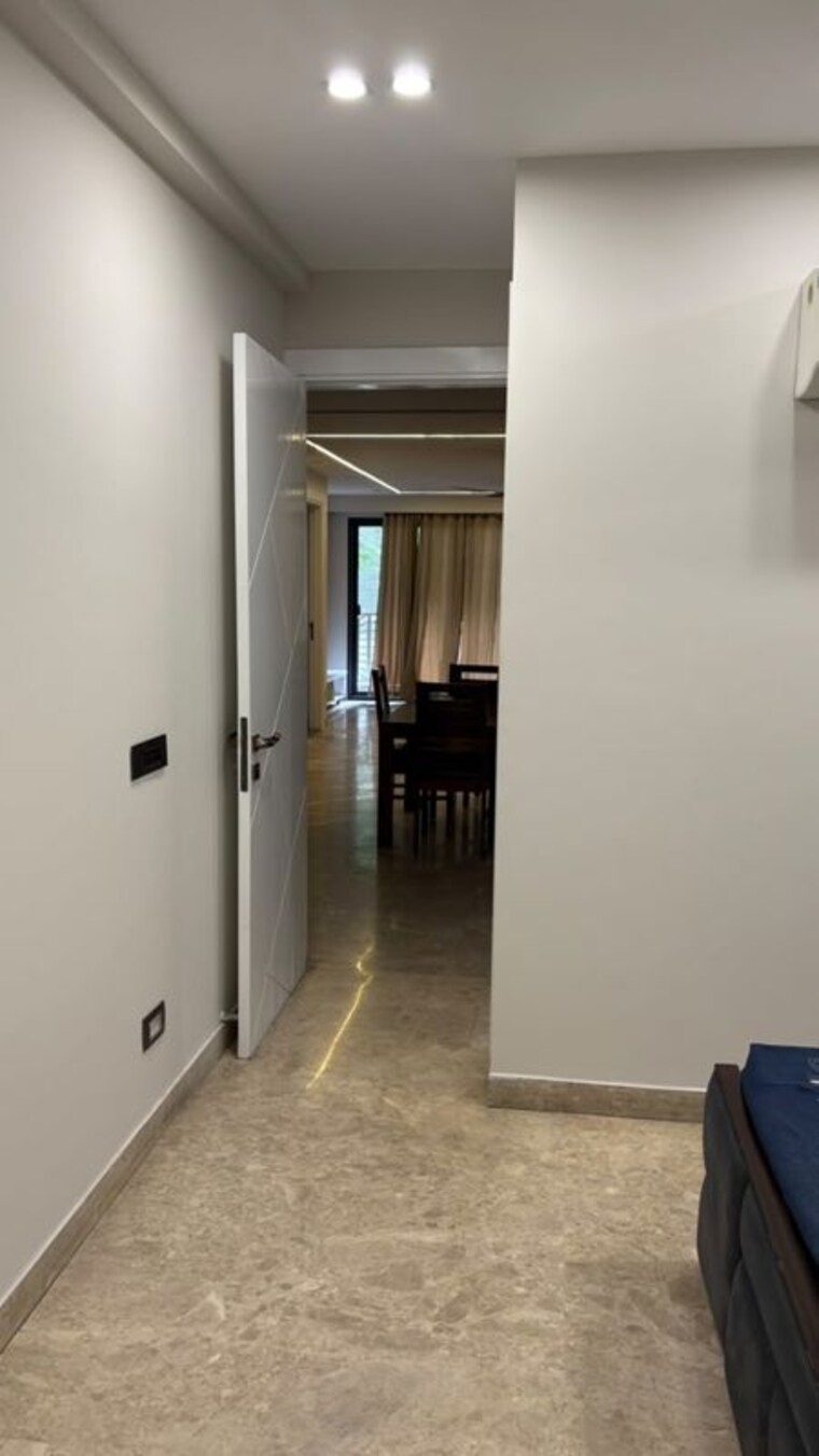 undefined, dlf phase ii 3 Bedroom 1800 Sq.Ft. Builder Floor In Dlf Phase ii Gurgaon 10572579
