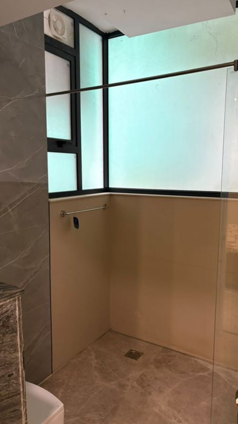 Room, dlf phase ii 3 Bedroom 1800 Sq.Ft. Builder Floor In Dlf Phase ii Gurgaon 10572579