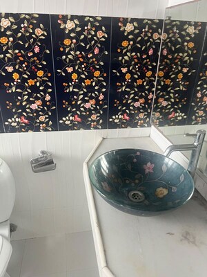 Balcony in 1 BHK Apartment at Gitanjali Apartmnet, Colaba – for Rent