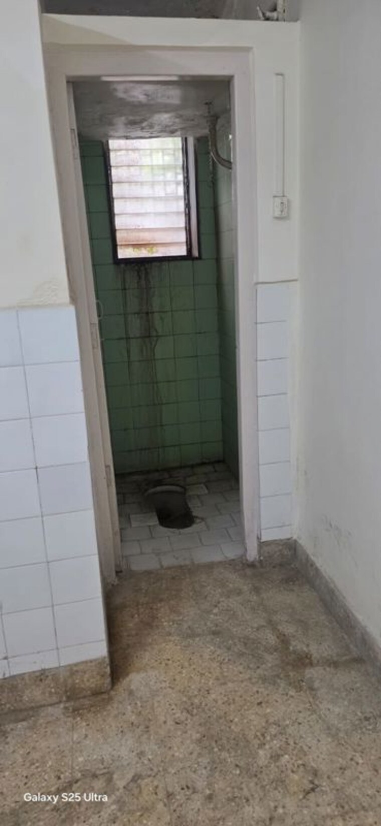 Bathroom, mahim west 1 Bedroom 500 Sq.Ft. Apartment In Mahim West Mumbai 10572597