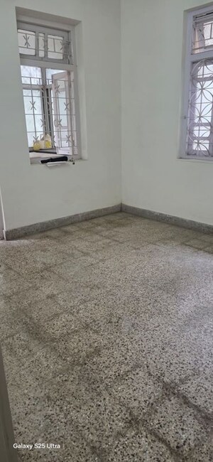 Room in 1 BHK Apartment at Mahim West – for Sale