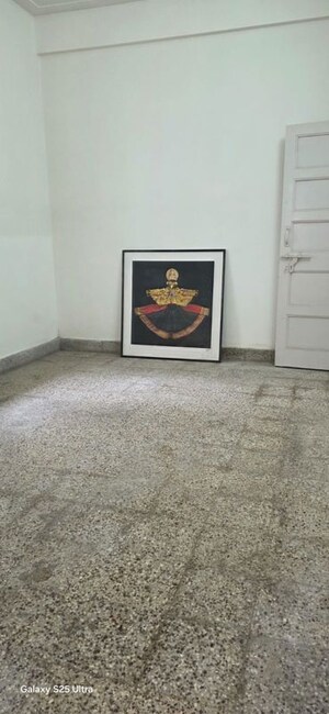 Room in 1 BHK Apartment at Mahim West – for Sale