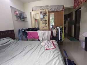 Bedroom in 2.5 BHK Apartment at Ecohomes Nai Roshni, Andheri East – for Rent