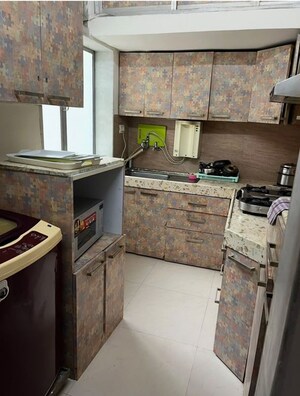 Team Area in 2 BHK Apartment at Gitanjali Apartmnet, Colaba – for Rent